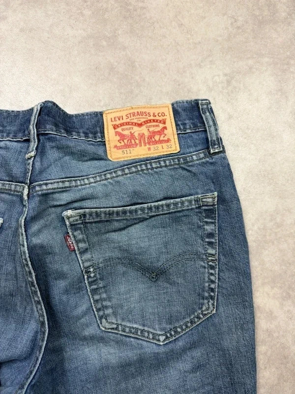 Levi’s Vintage 511 Jeans 2010 Blau W32 L32 (M) Straight Fit Herren