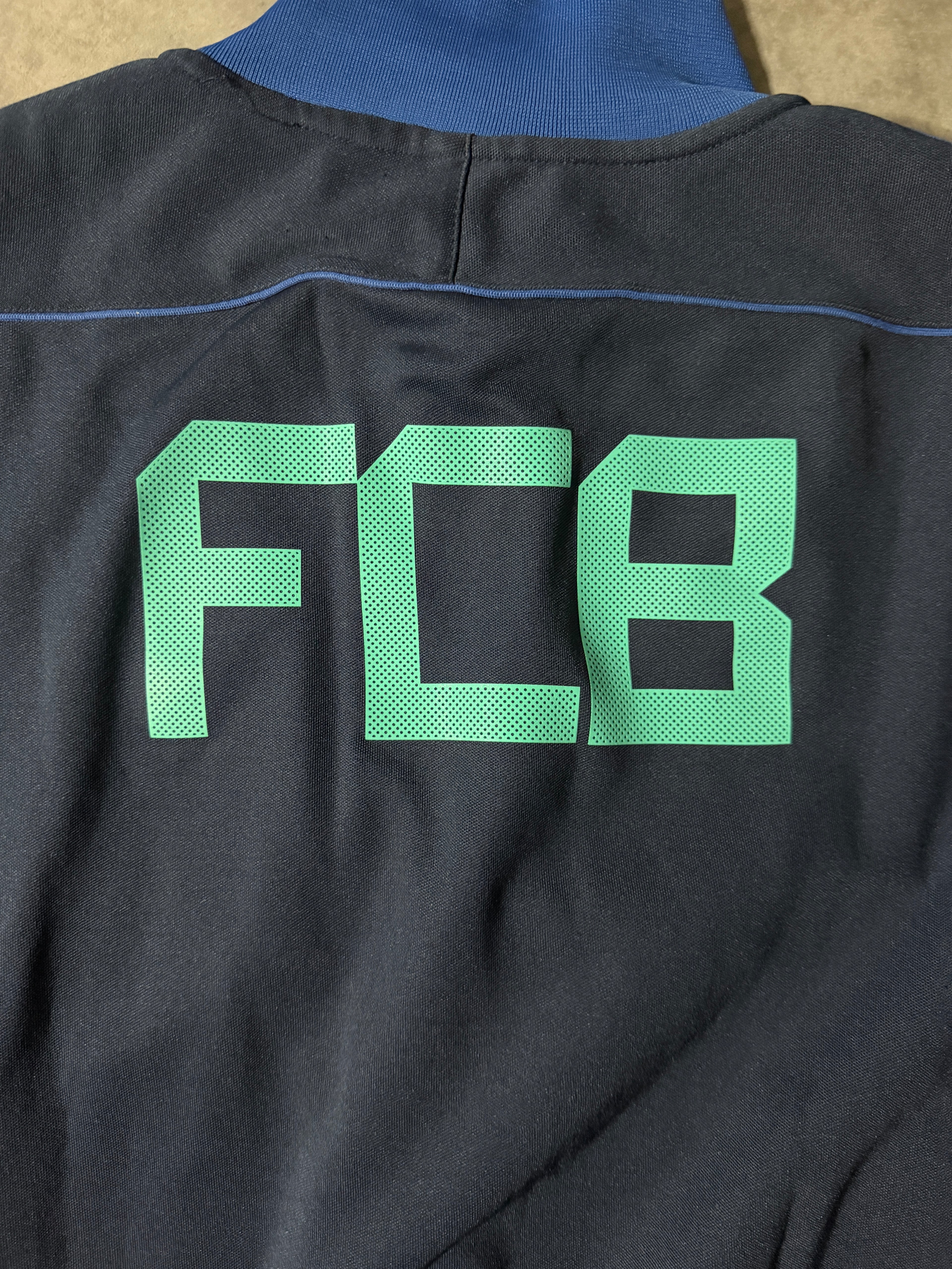 Nike Vintage FC Barcelona Zip Jacket*Rare*2011 L