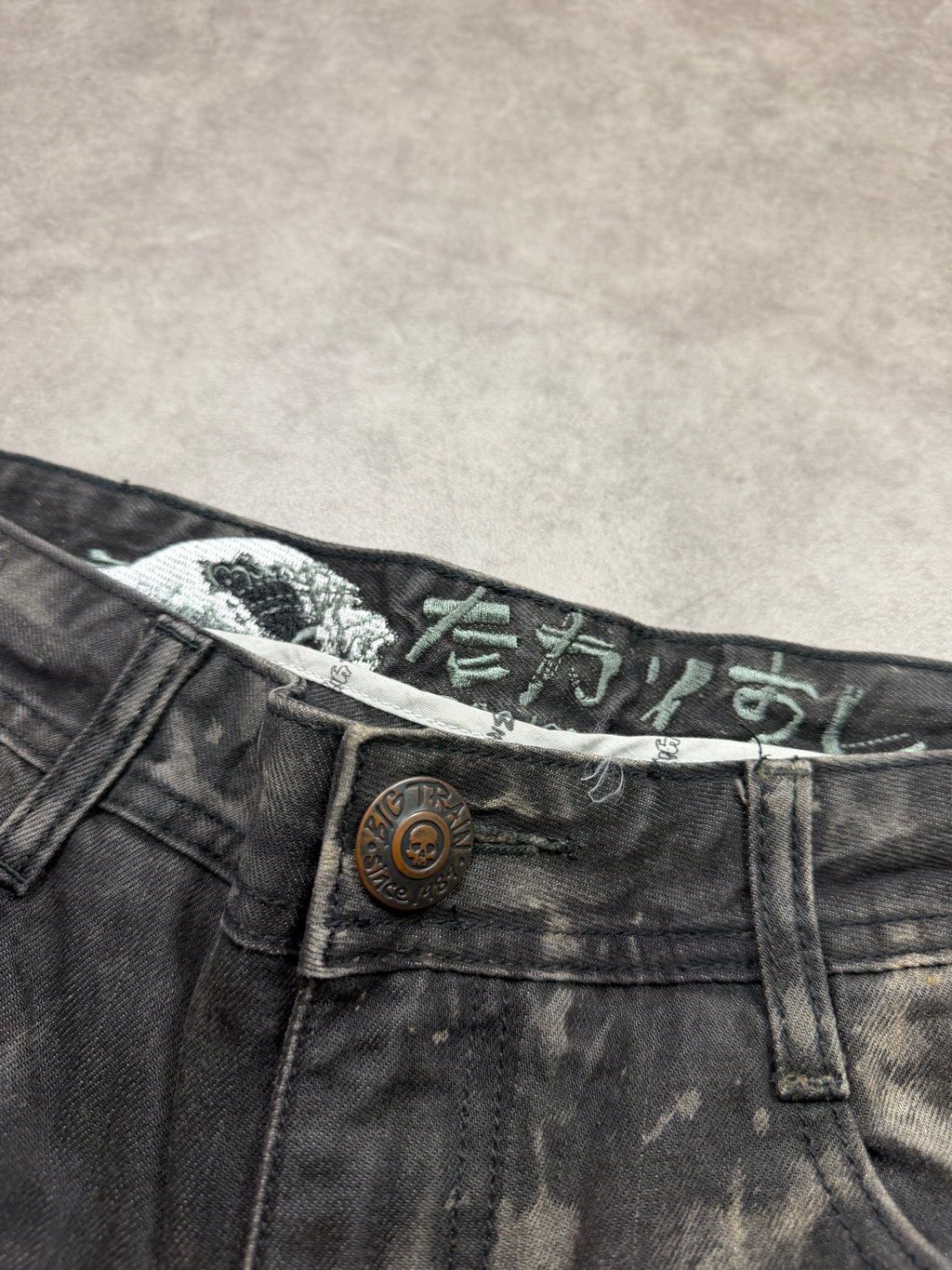 Big Train Vintage Jeans 2005 Black Washed Distressed Denim Straight Herren L