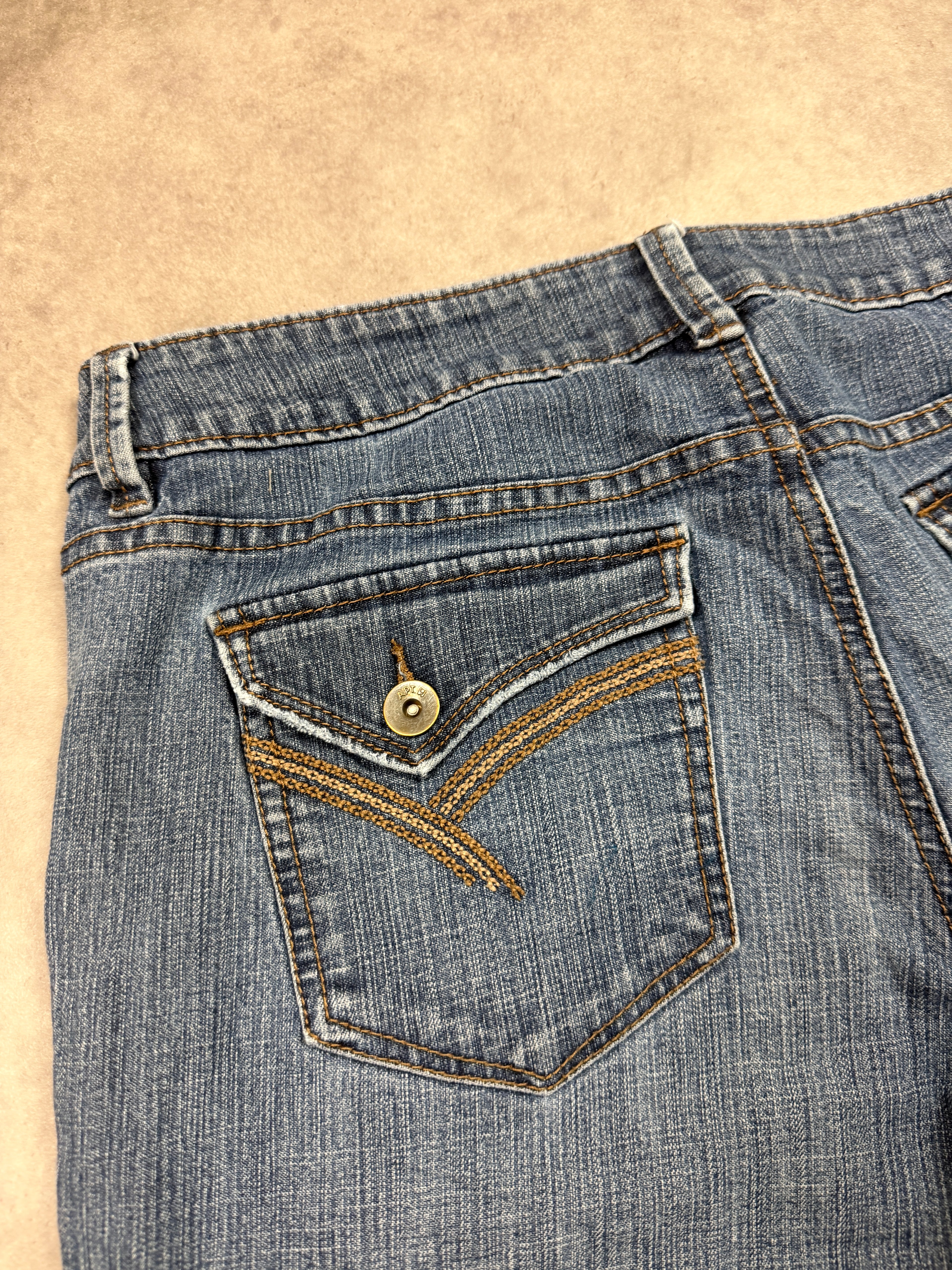 APT. Vintage Jeans Y2K Bootcut Fit 2000s M