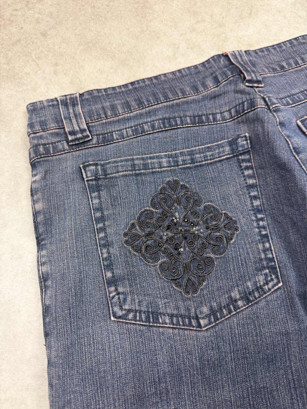 AZAY Vintage Jeans Backprint Y2K Bootcut Fit 2000s L