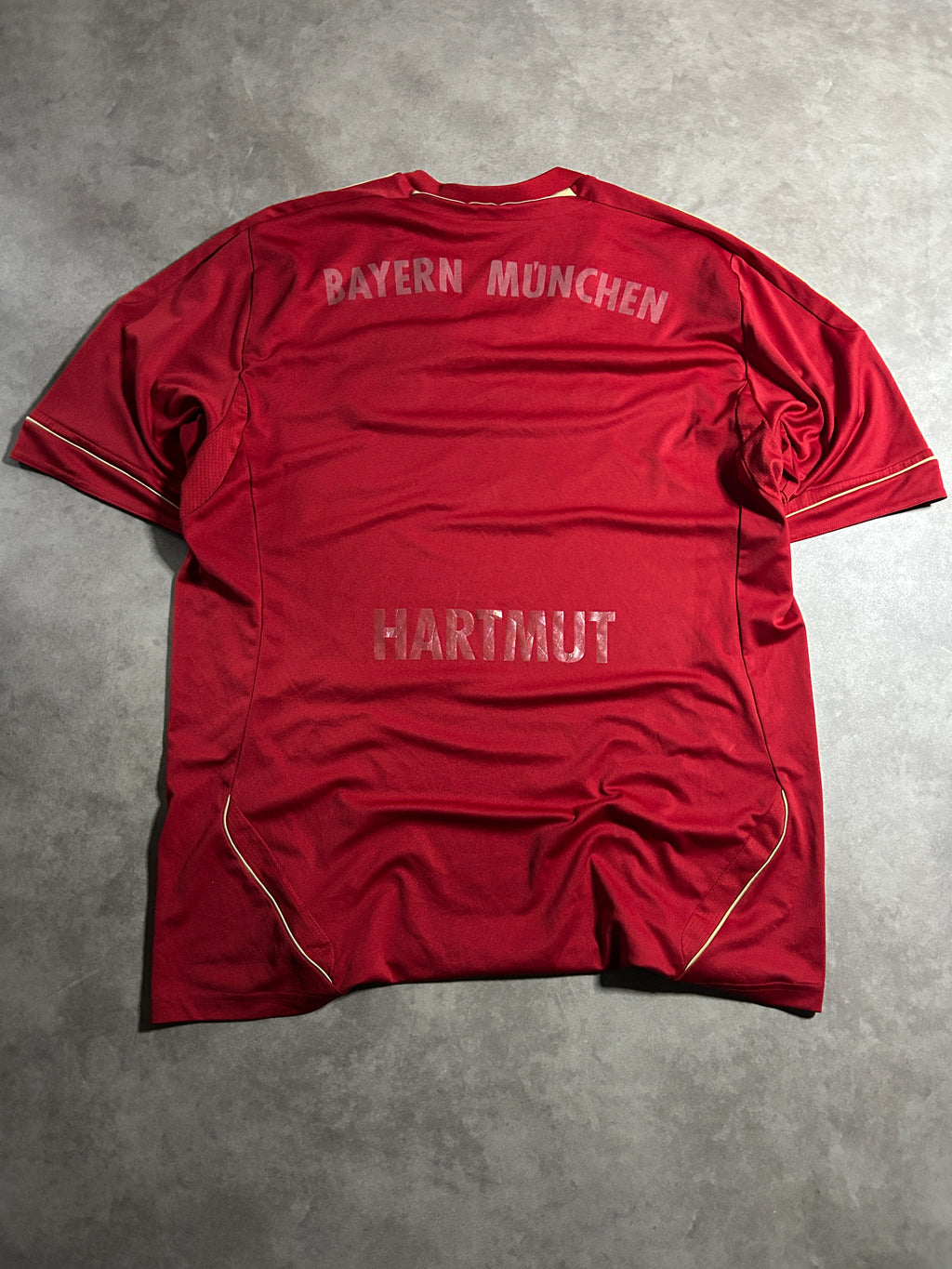 Adidas Vintage FC Bayern Trikot*Hartmut*2011 XL