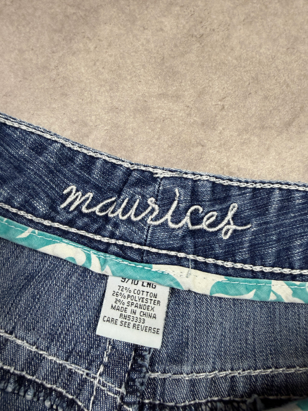 Maurice’s Vintage Jeans Backprint Y2K Bootcut Fit 2008 L
