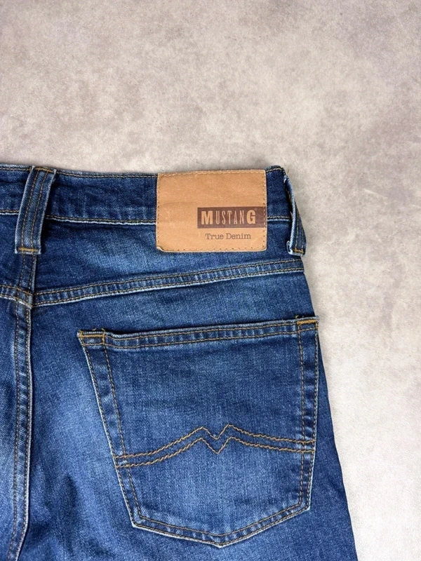 Mustang Vintage Jeans Straight Fit 2010 M