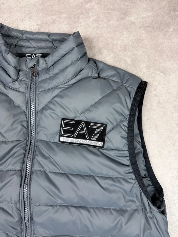 EA7 Emporio Armani Vintage Weste 2018 Größe M